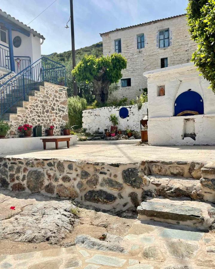 Παραδοσιακή κατοικία: Πολιτέικα Τυρός Εξωτερικό φωτογραφία