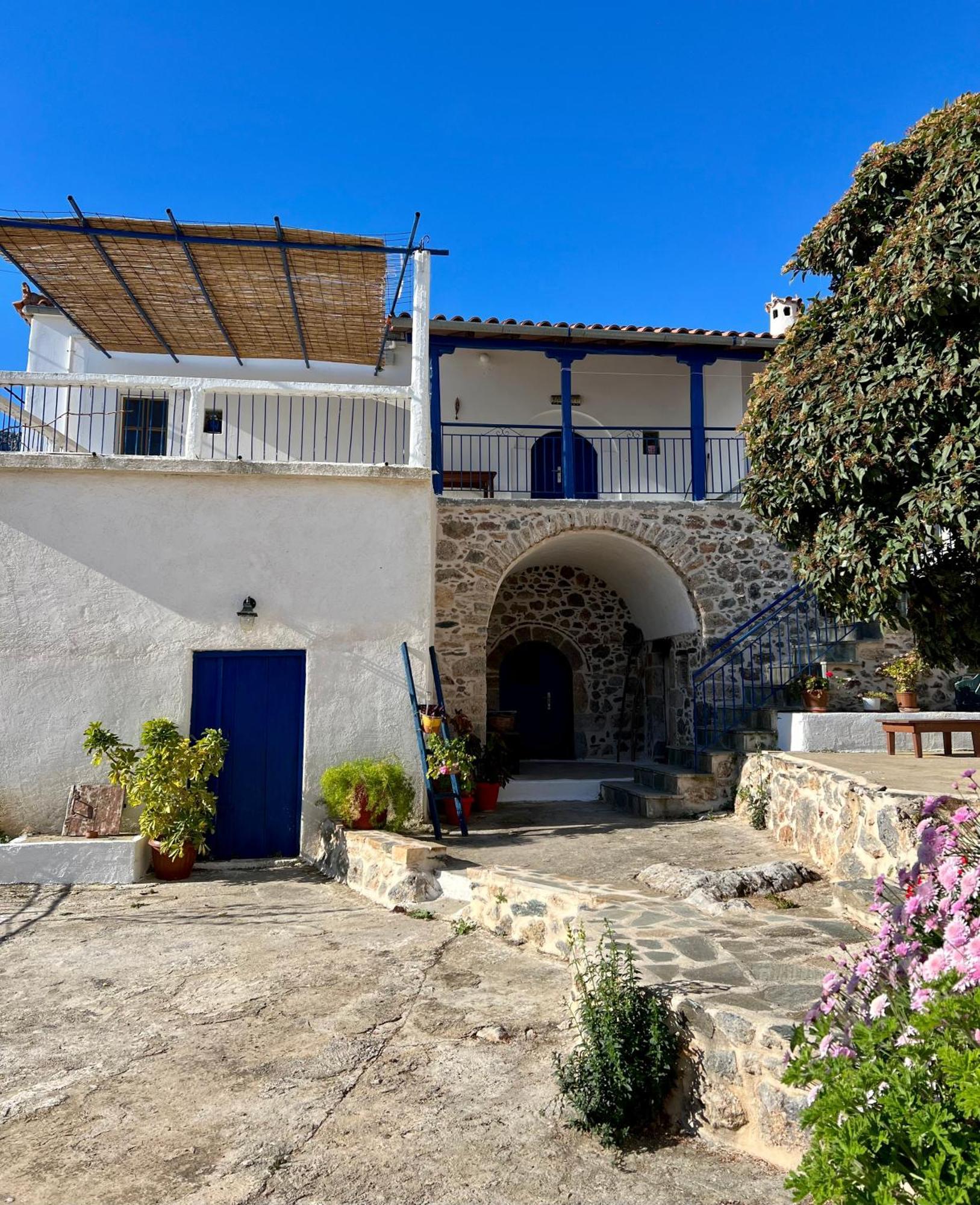 Παραδοσιακή κατοικία: Πολιτέικα Τυρός Εξωτερικό φωτογραφία